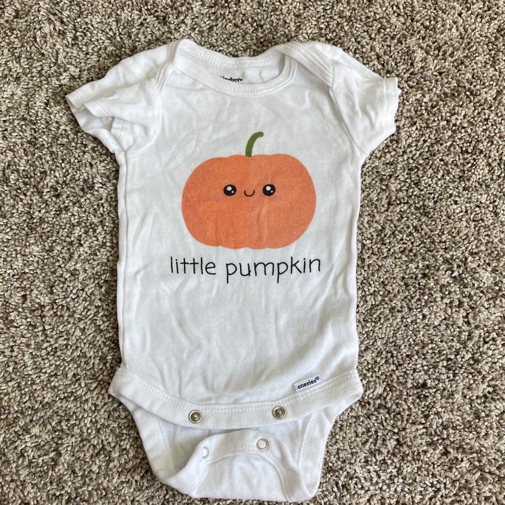 Gerber Little Pumpkin white Onesie Bodysuit 0-3 months size